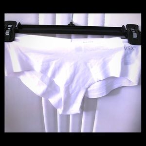 Victoria’s Secret no show NWT panties.